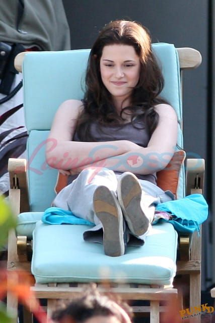Bella is in Florida