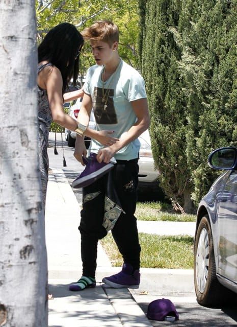 Bieber cracks?