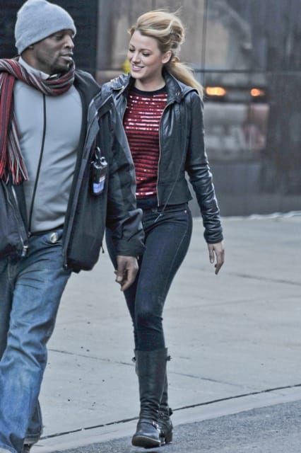 Blake plays Scarjo too?