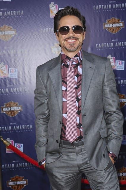 RDJ, team player