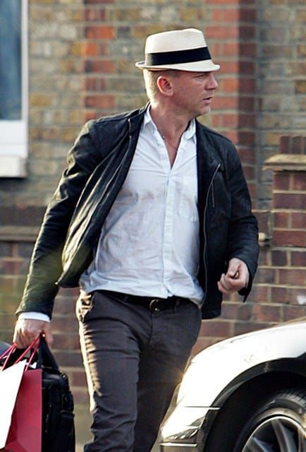 Bond’s jaunty hat