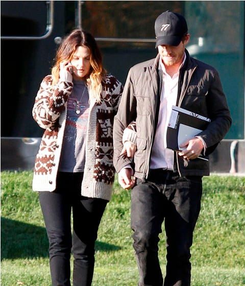 Carpets & Candids: Drew Barrymore’s winter sweater