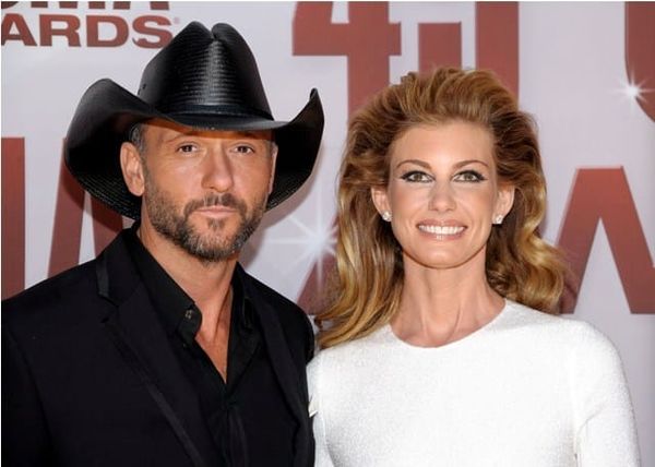 Carpets & Candids: Faith Hill’s big hair, white dress