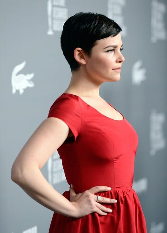 Carpets & Candids: Ginnifer Goodwin’s terrible long red dress