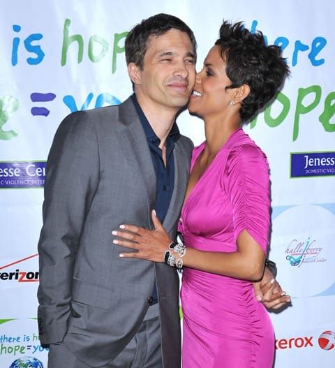 Halle engaged