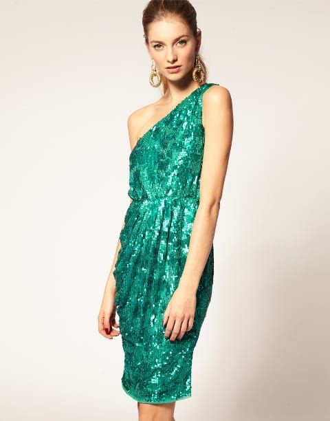 Sasha Finds: Sparkly Holiday Dresses