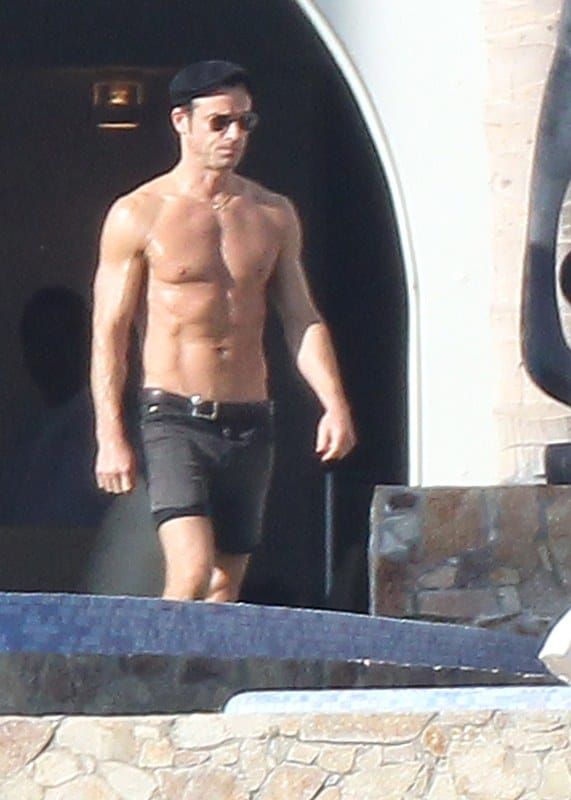 Jennifer Aniston is marrying That Guy at the beach