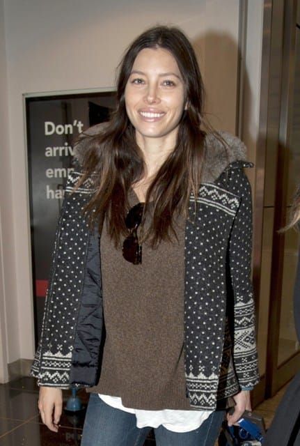 Carpet’s & Candids: Jessica Biel’s desert boots