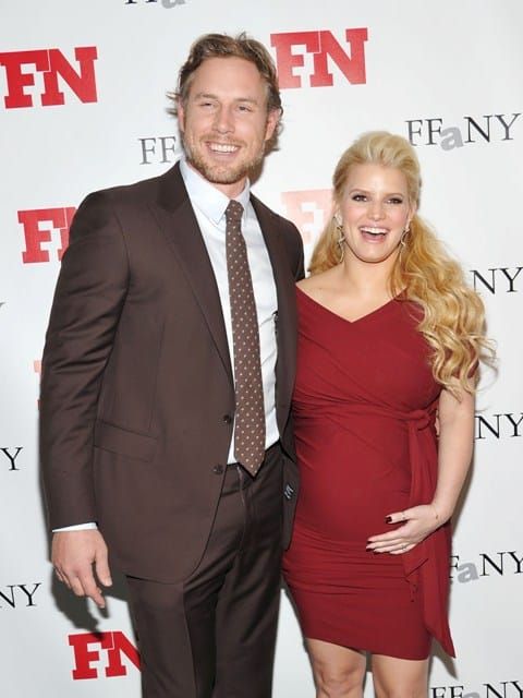 Porny is pregnant again