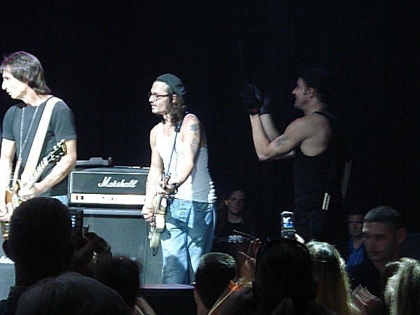 The Daily Quiveration: Johnny on Stage