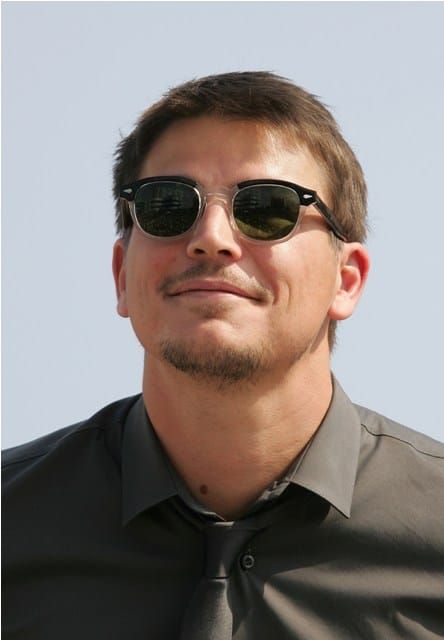 Josh Harnett > Ryan Phillippe