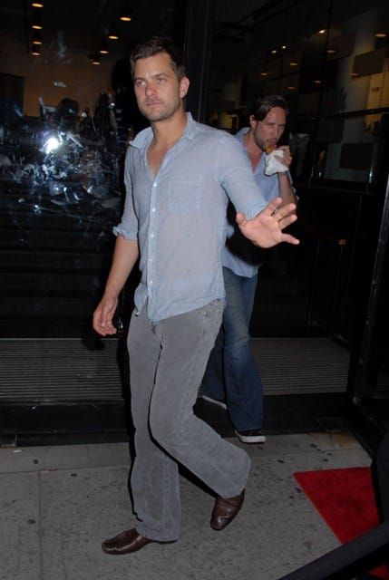 Joshua Jackson > Sean Avery