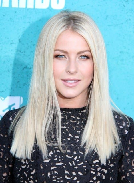 Carpets & Candids: Julianne Hough and the worst peplum ever