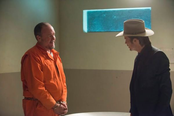 Justified 4.8: “I am the outlaw”