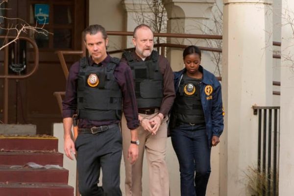 Justified 4.11: “They circled the wagons”