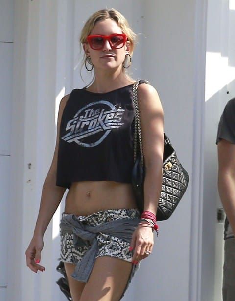 Carpets & Candids: Kate’s wearing another band