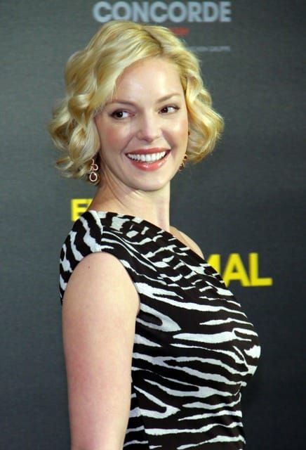 Carpets & Candids: Katherine Heigl’s flattering dress