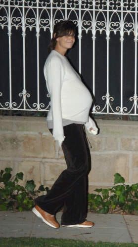 Katie Holmes: babywatch continues