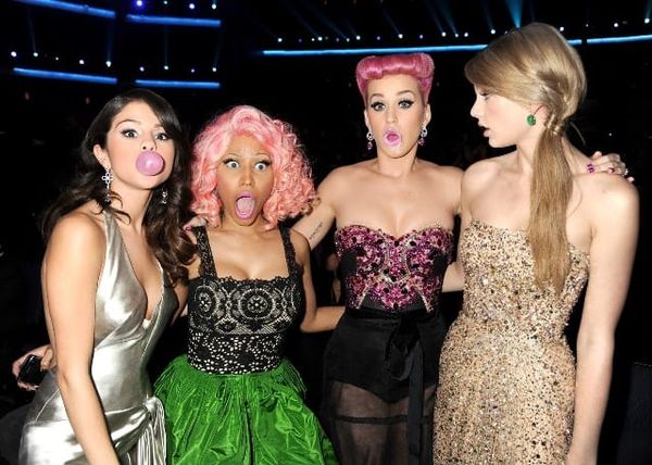 Katy Perry: all girls no boy