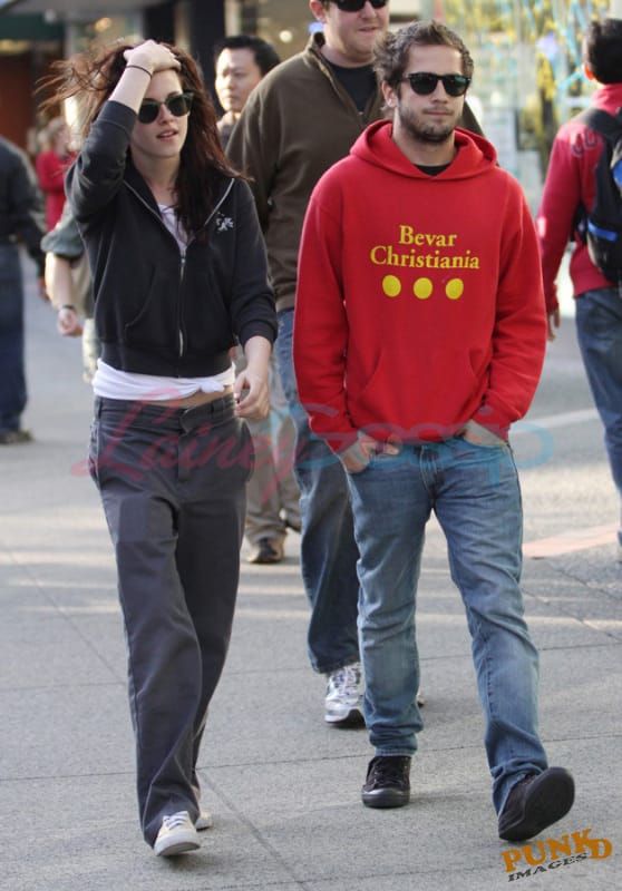 Kristen’s happy reunion