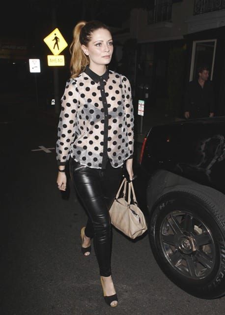 Carpets & Candids: Mischa Barton’s obvious outfit