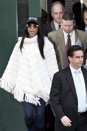 Naomi Campbell beats a bitch down