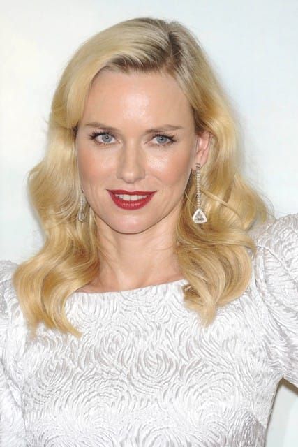 Carpets & Candids: Naomi Watts’s bad shoe choice
