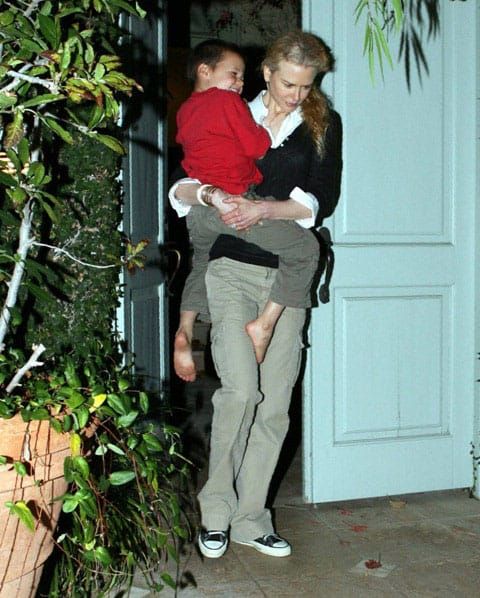 Nicole: the new photo op, the missing wife
