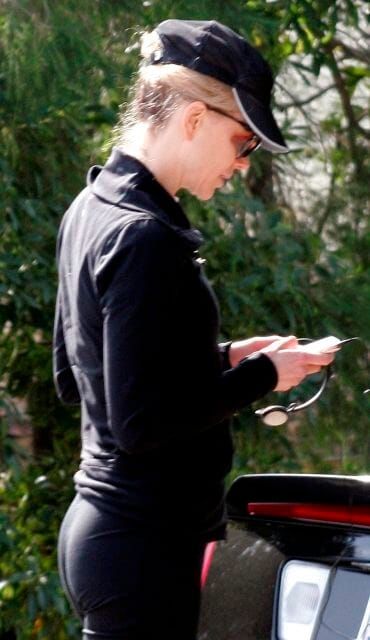 Nicole Kidman: Granny Goes for Walk