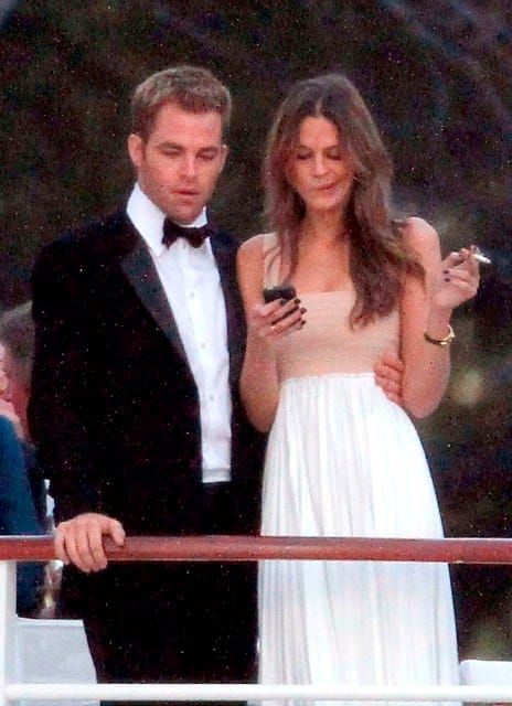 Chris Pine has a girlfriend