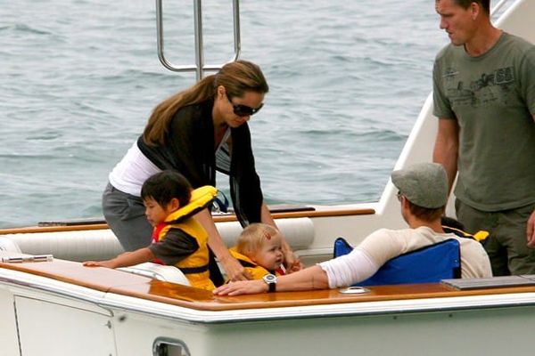 Family Pitt: Weekend at Sea