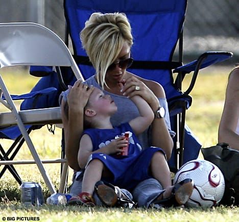 Mrs Beckham joins the MiniVan Majority?