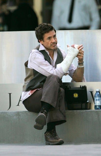 RDJ on the set of Due Date