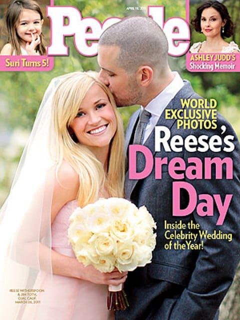 Reese sells wedding, wears the worst dress
