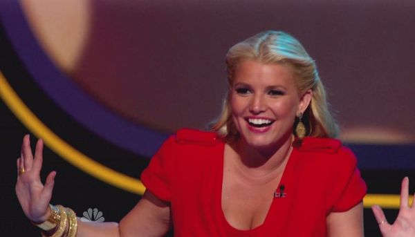 Sasha Finds: Jessica Simpson’s red dress