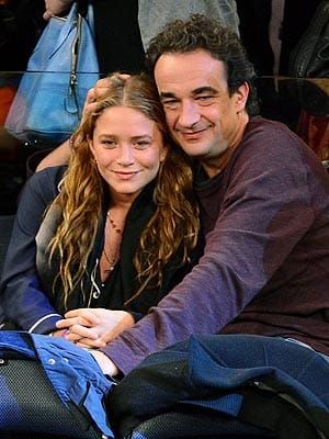 Sasha Answers: My friend and the MUCH older man