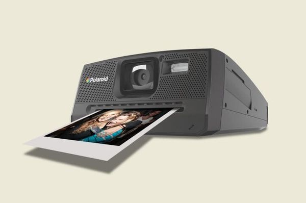 Sasha’s INTO IT: The Polaroid Digital Camera
