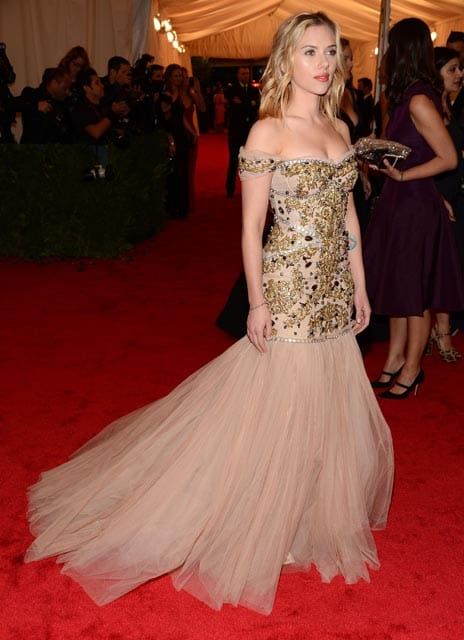 Scarjo gets the Met