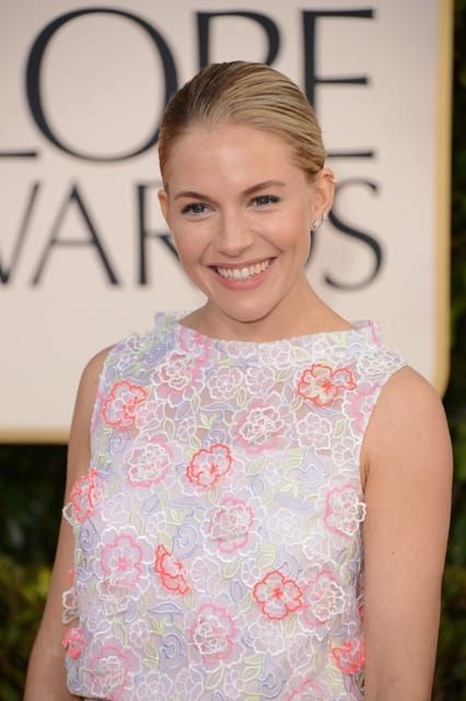 A Cheongsam at the Globes: Sienna Miller