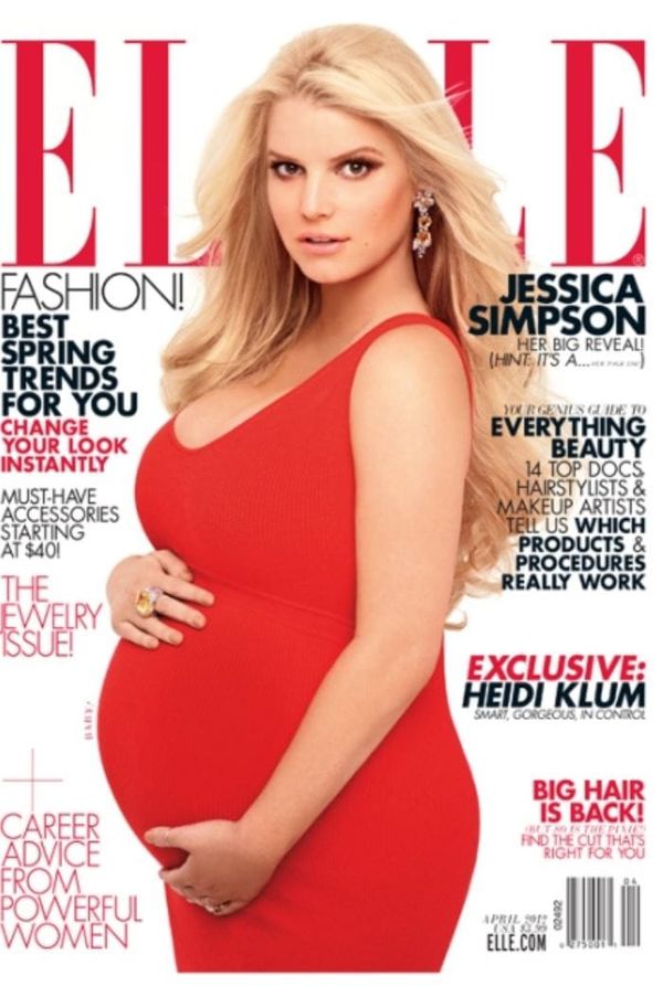 Naked pregnant Jessica is having a girl
