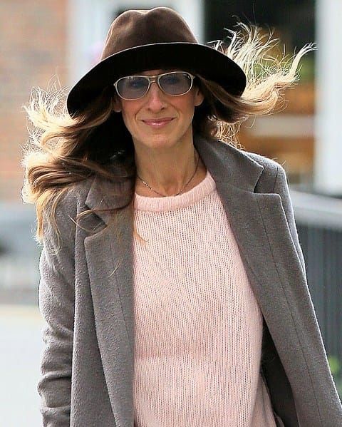 Carpets & Candids: SJP on the school run