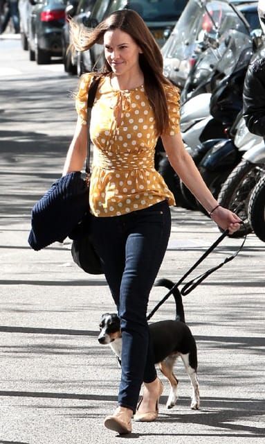 Carpets & Candids: Hilary's spots