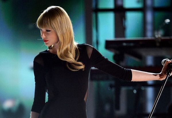 Taylor Swift’s writing grip