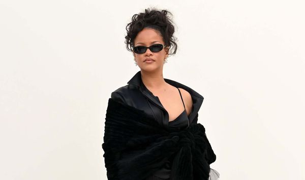Rihanna is late and EJ has to wait…again