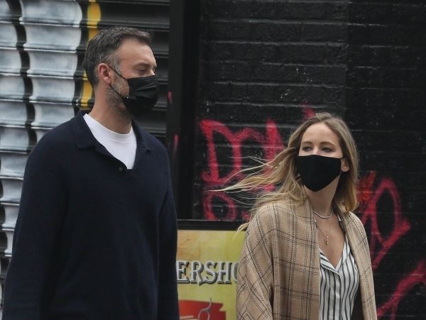 Jennifer Lawrence’s “Tuxedo Pants”