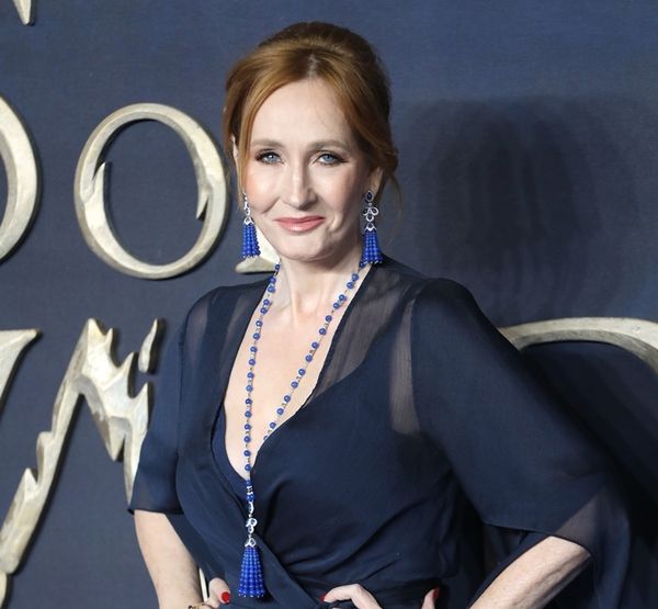 JK Rowling isn’t just Transphobic – she’s a Troll