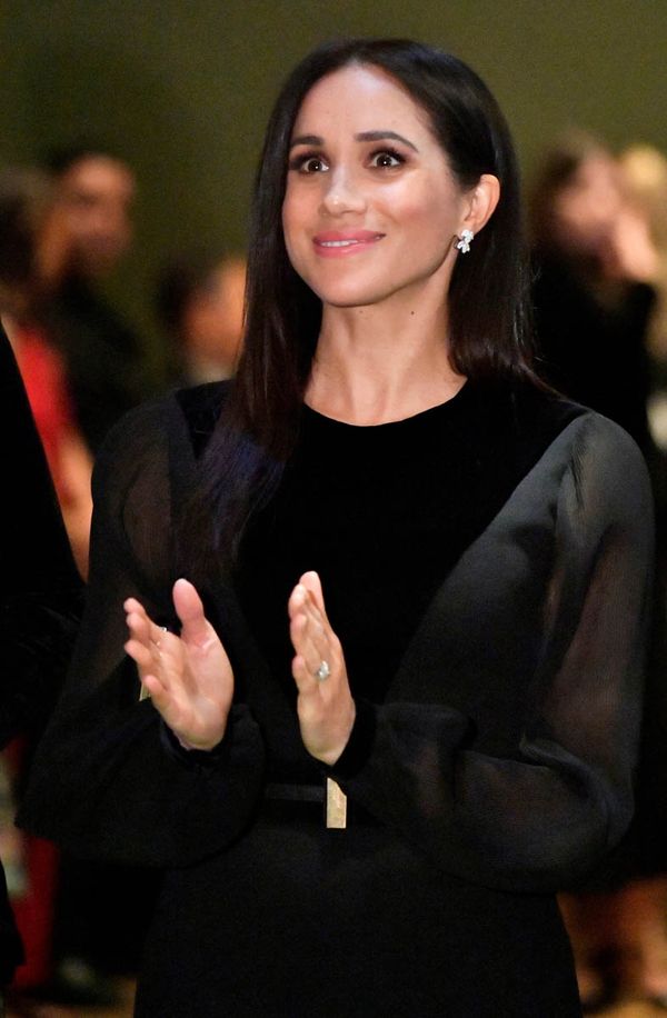 Royal Meghan flies solo