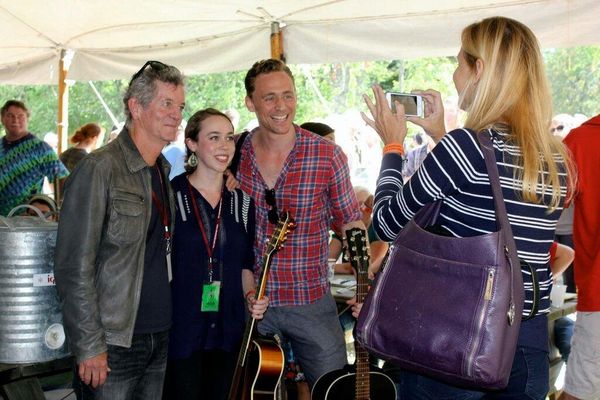 Tom Hiddleston’s country twang