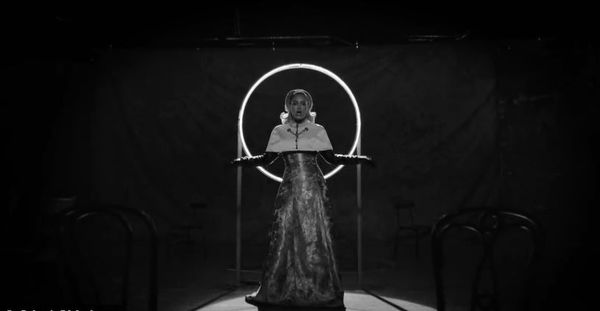 Celebrity Social Media, January 7, 2022