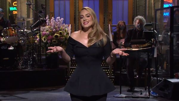 Adele Wants You To Know She’s Single